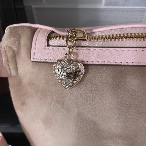 Juicy Couture Velour ”Queen of Everything Fanny Bag” - Picture 3 of 4
